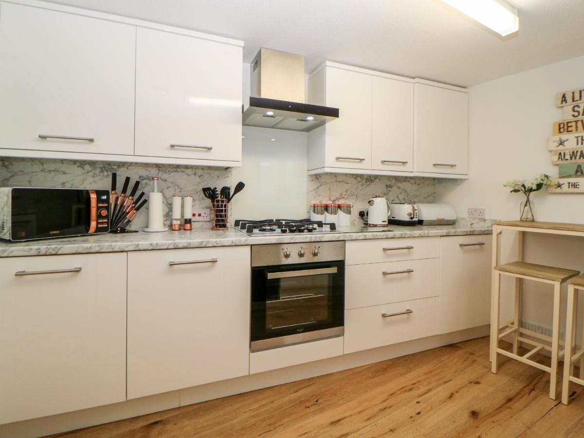 Cove Cottage Торки Екстериор снимка